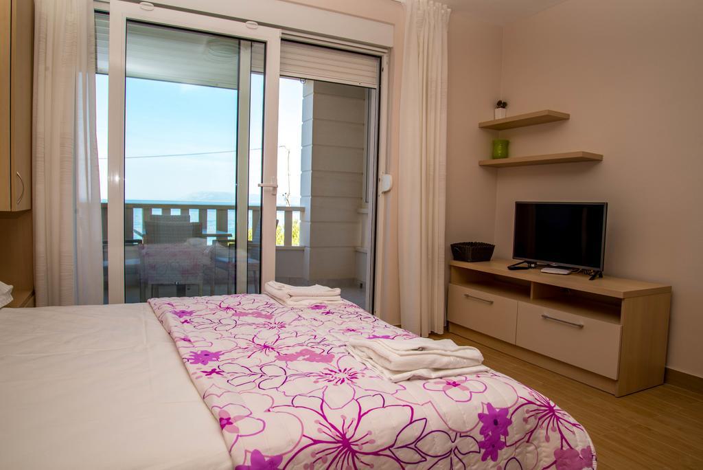 Waterfront Apartments - Tučepi Exterior foto